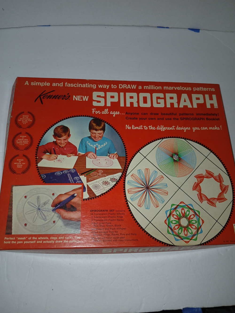 Kenner's Spirograph Classic Drawing Set - Red Box